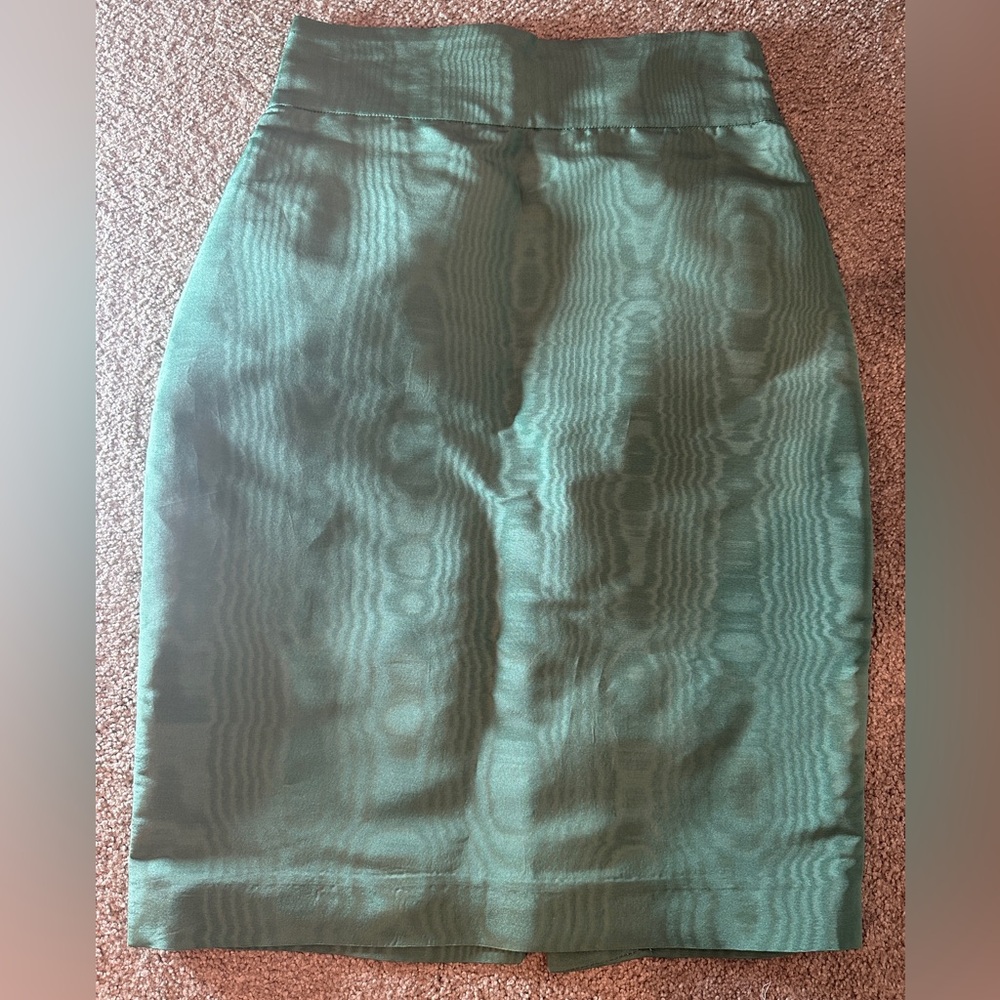 Green Watered Silk Taffeta Brian Reyes Pencil Skirt, Size 4/6